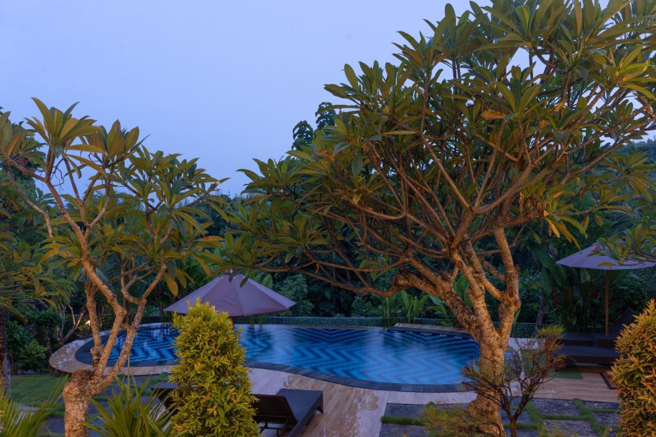 Arunika Cottage Batununggul エクステリア 写真